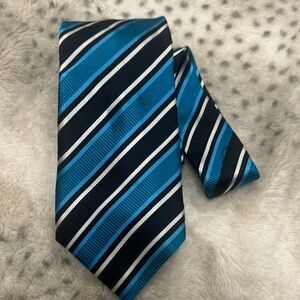Donald J. Trump Collection Elegant Striped Tie in Blue and Black
